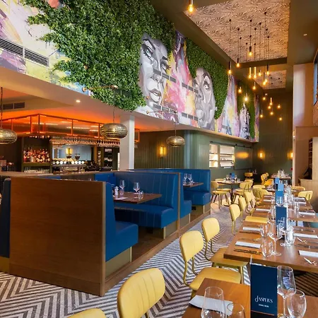 Crown Quarter * Wexford