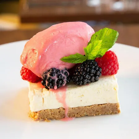 Crown Quarter Hotel *