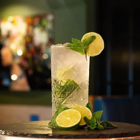 Hotell Crown Quarter *