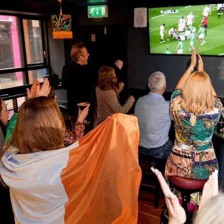 Hotell Crown Quarter Wexford