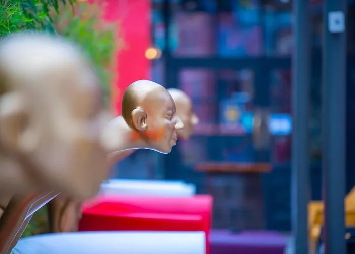 Crown Quarter Hotel *