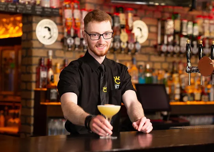 Hotel Crown Quarter *