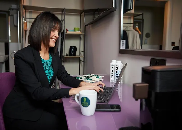 Crown Quarter * Wexford